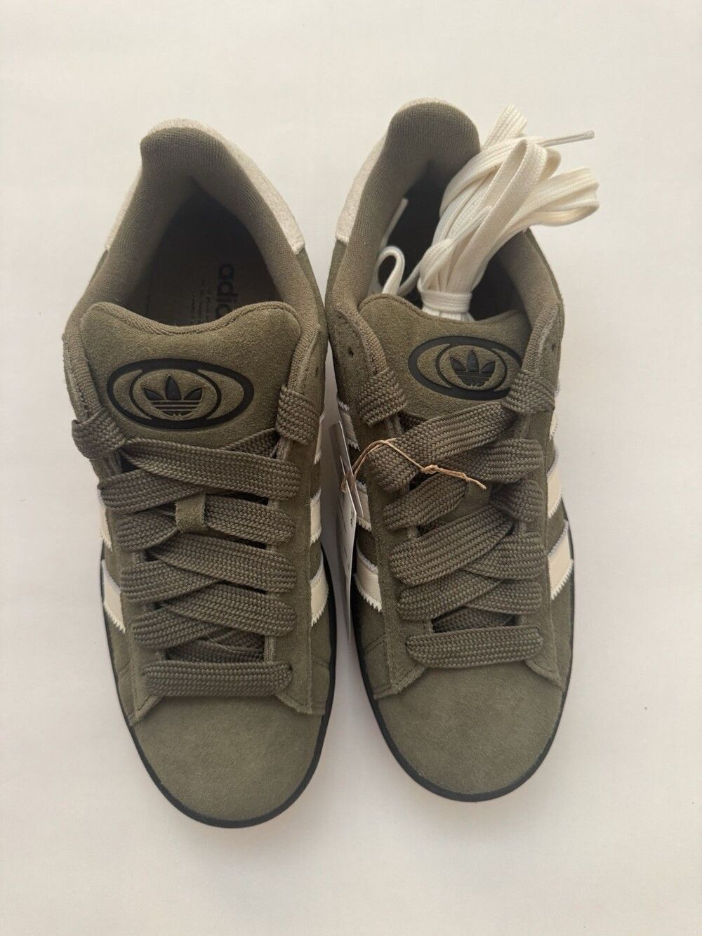 Adidas Originals Campus 00s Mens 9.5 Olive Green Suede Gum Sole KI8612 NWT Skate - Picture 2 of 9